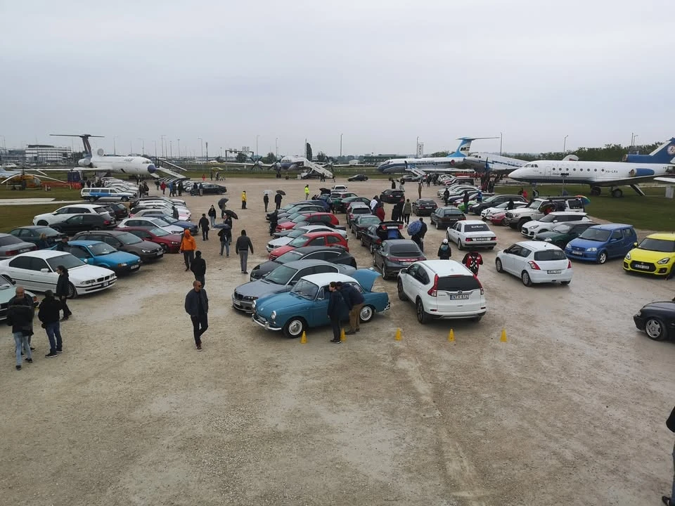 100/100 iKonZ of Hungary