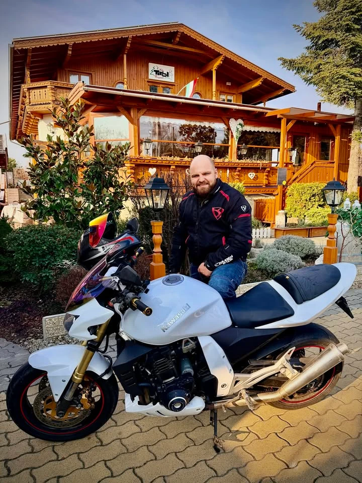 Motoros találkozó & BBQ Party