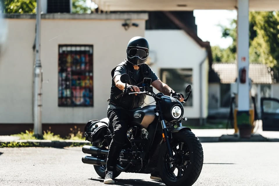 Szezonnyitó Motoros Hétvége – 1 éves az Authentic Garage & Café