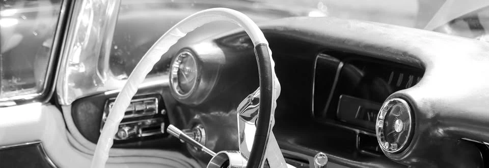 XIX. Retro Mobil Concourse d'Elegance 