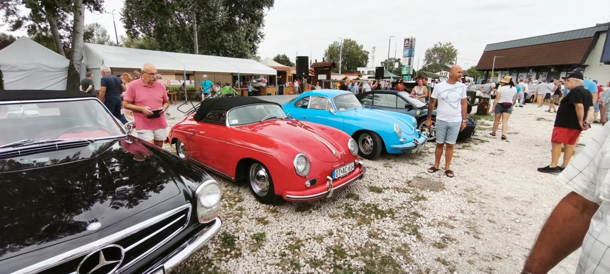 Szántódi Oldtimer és Youngtimer Autó- és Motorkiállítás és Börze